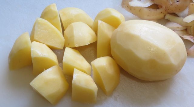 Muslos de pollo al horno con patatas