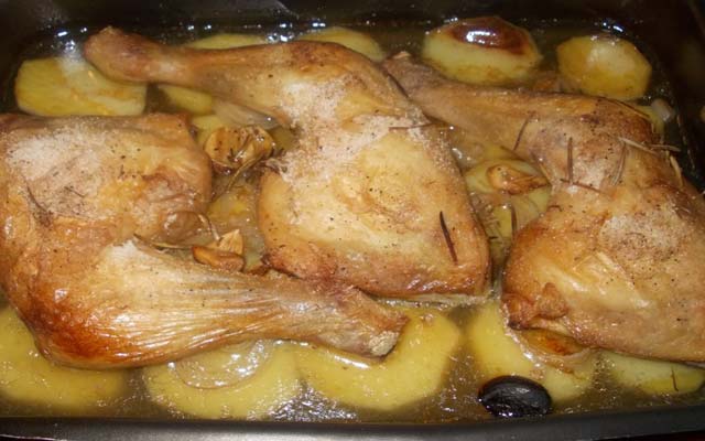 Cuartos de pollo al horno