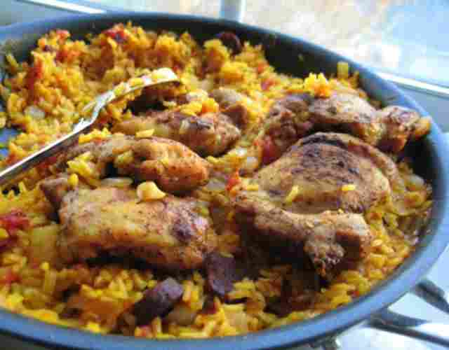 Receta de Paella de Pollo rica y fácil de hacer