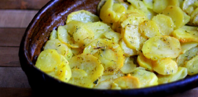 Receta de Patatas asadas al horno