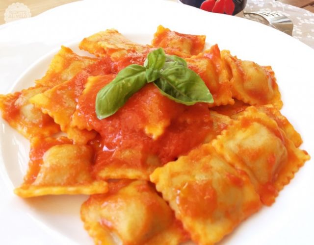 Receta de Raviolis con Salsa de Carne