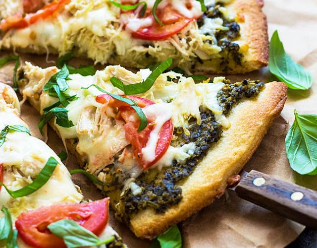 Receta de Pizza de Pollo y Pesto