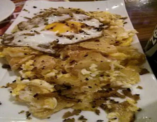 Receta de Huevos trufados con patatas