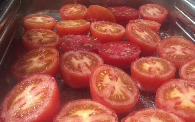 Sopa de tomate asado