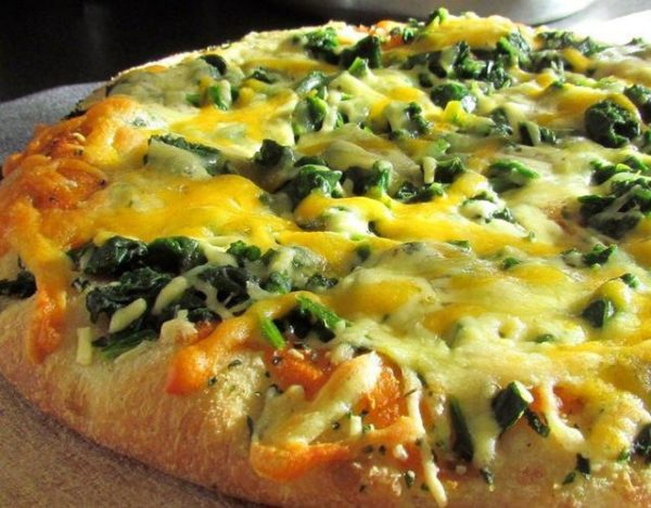 Receta de Pizza de espinaca con bechamel