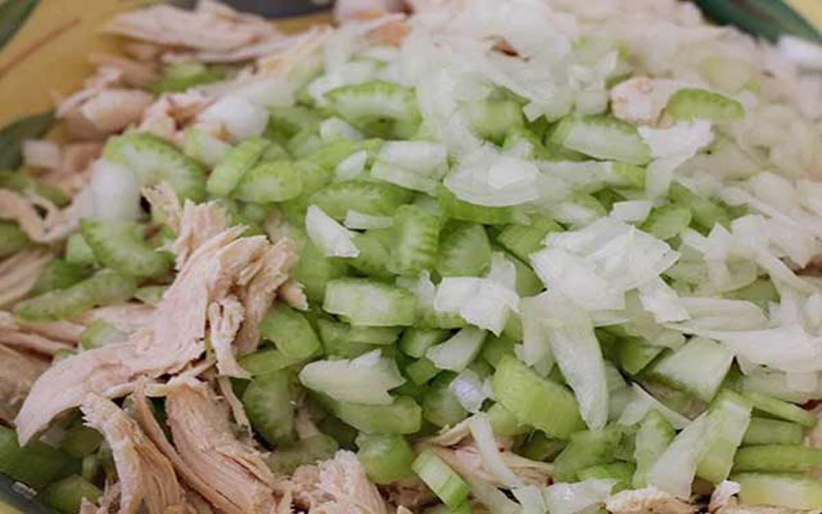 Receta de Ensalada de aguaymanto con pollo