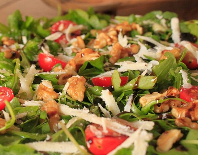 Receta de Ensalada con queso parmesano